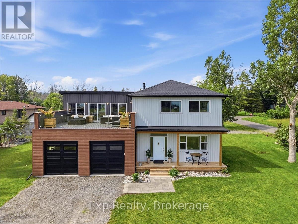 27 Greenway Circle, Brighton.