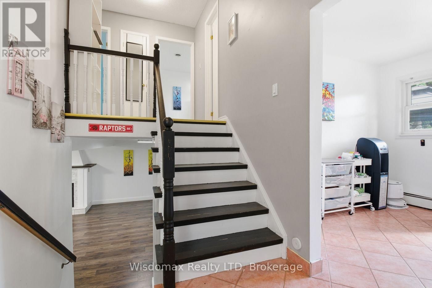 3384 BAKER CRESCENT Image 17