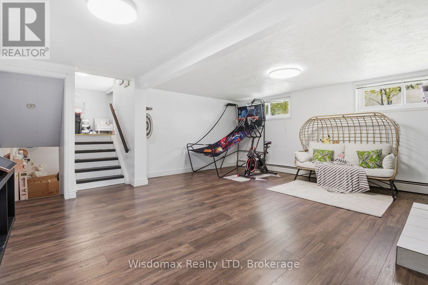 3384 BAKER CRESCENT Image 26
