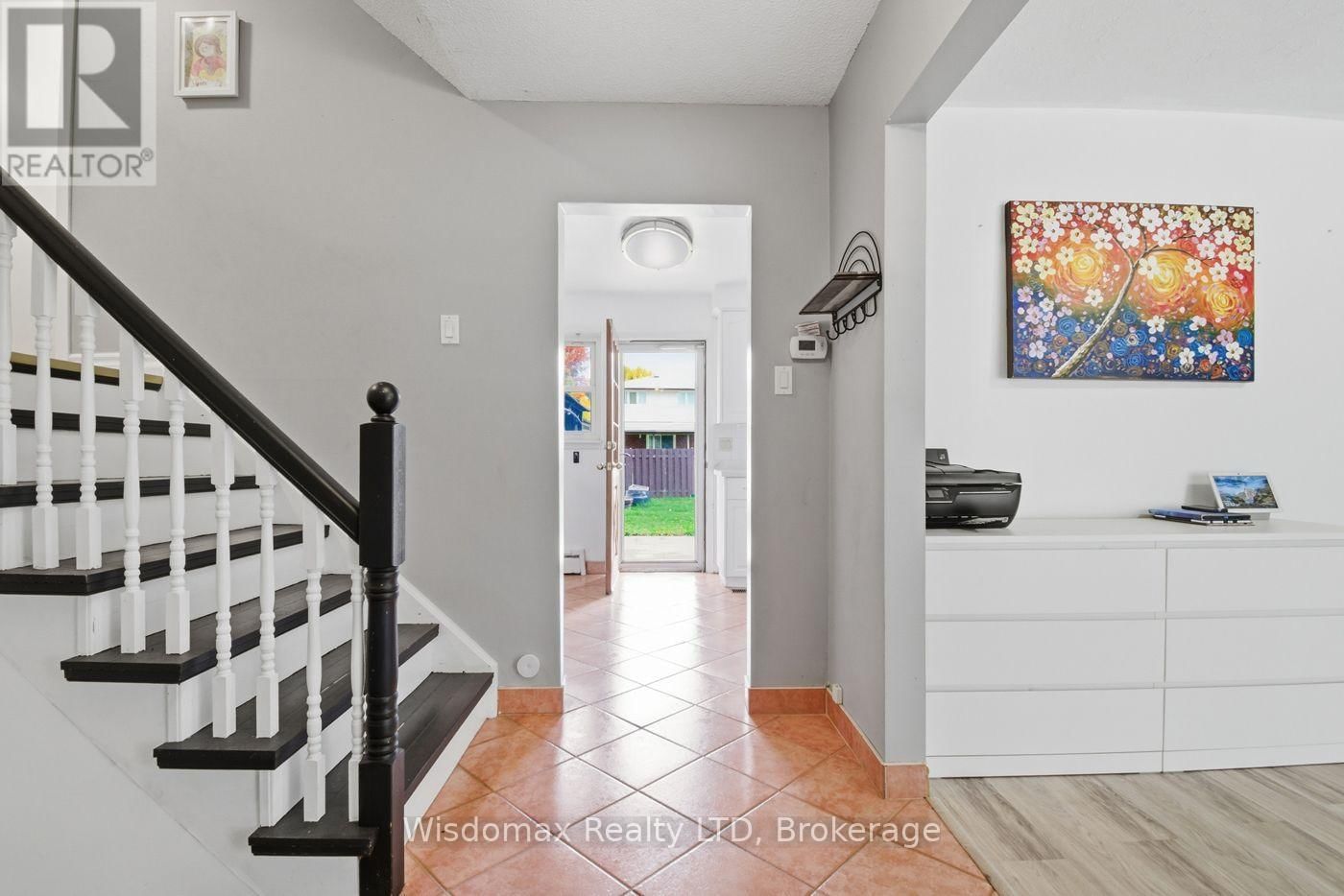 3384 BAKER CRESCENT Image 5