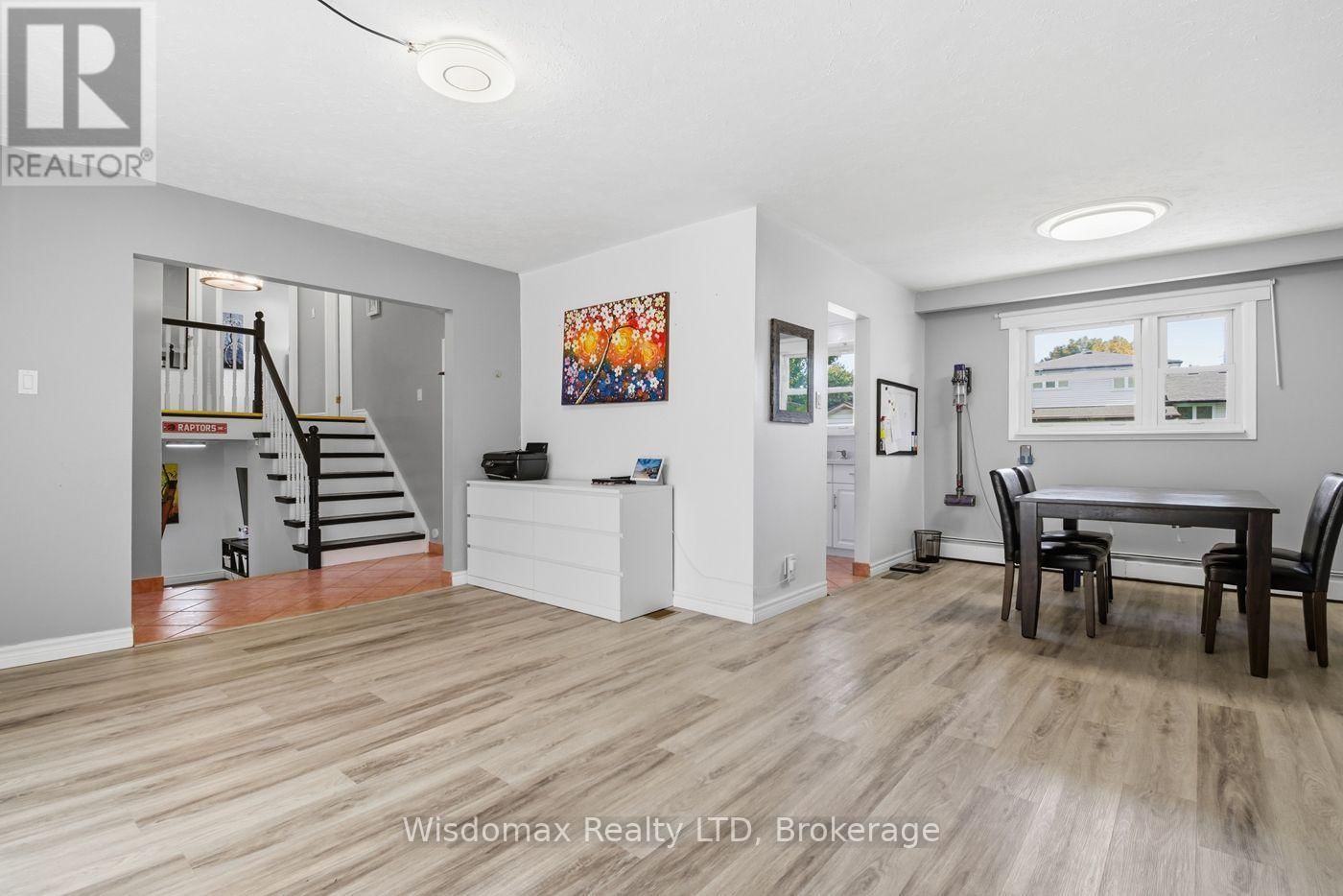 3384 BAKER CRESCENT Image 8