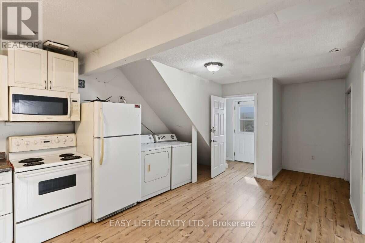 10 YORK STREET NORTH Image 34