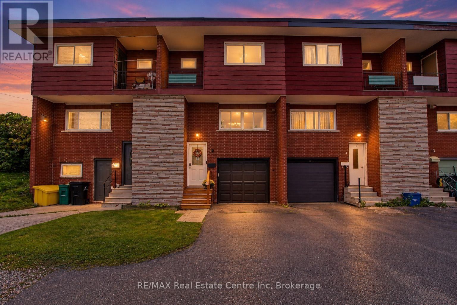 9 GREENBROOK DRIVE Image 2