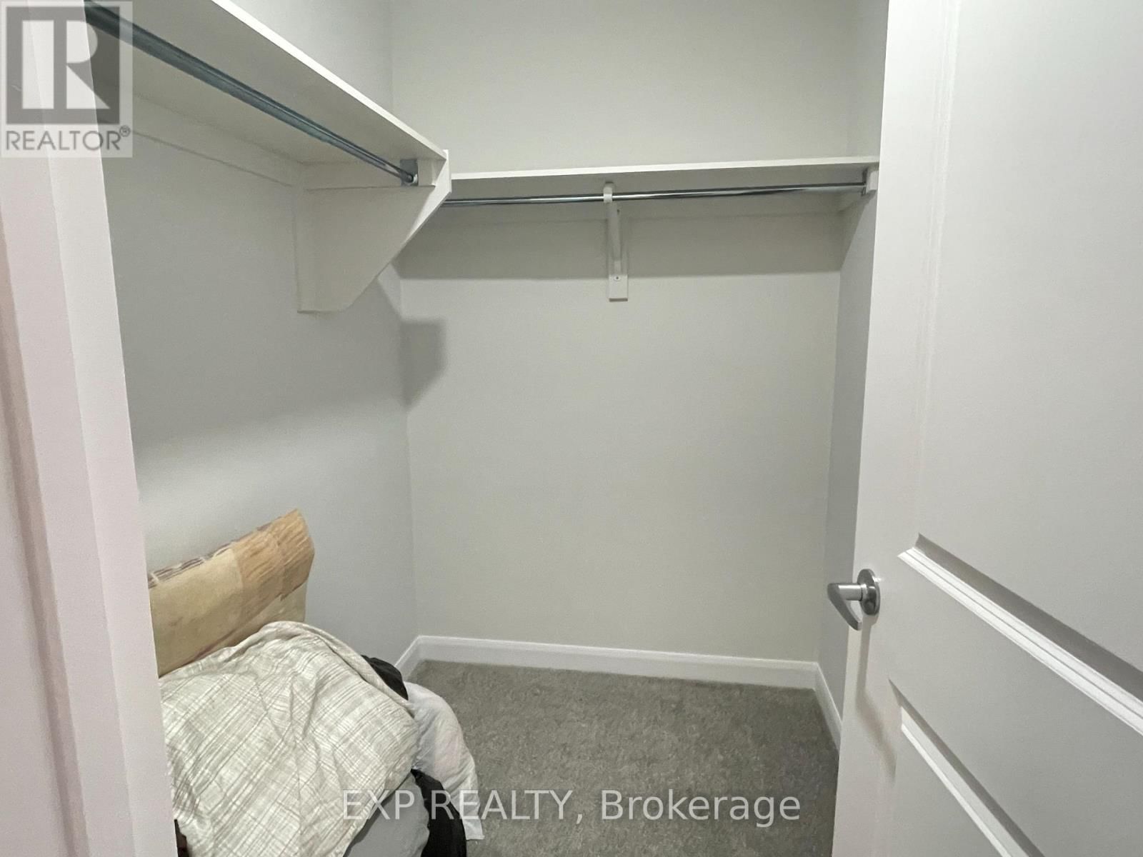 905 JACK DALGITY STREET Image 11