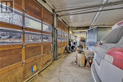 Image #1 of Commercial for Sale at 73 King St E, Kawartha Lakes, Ontario