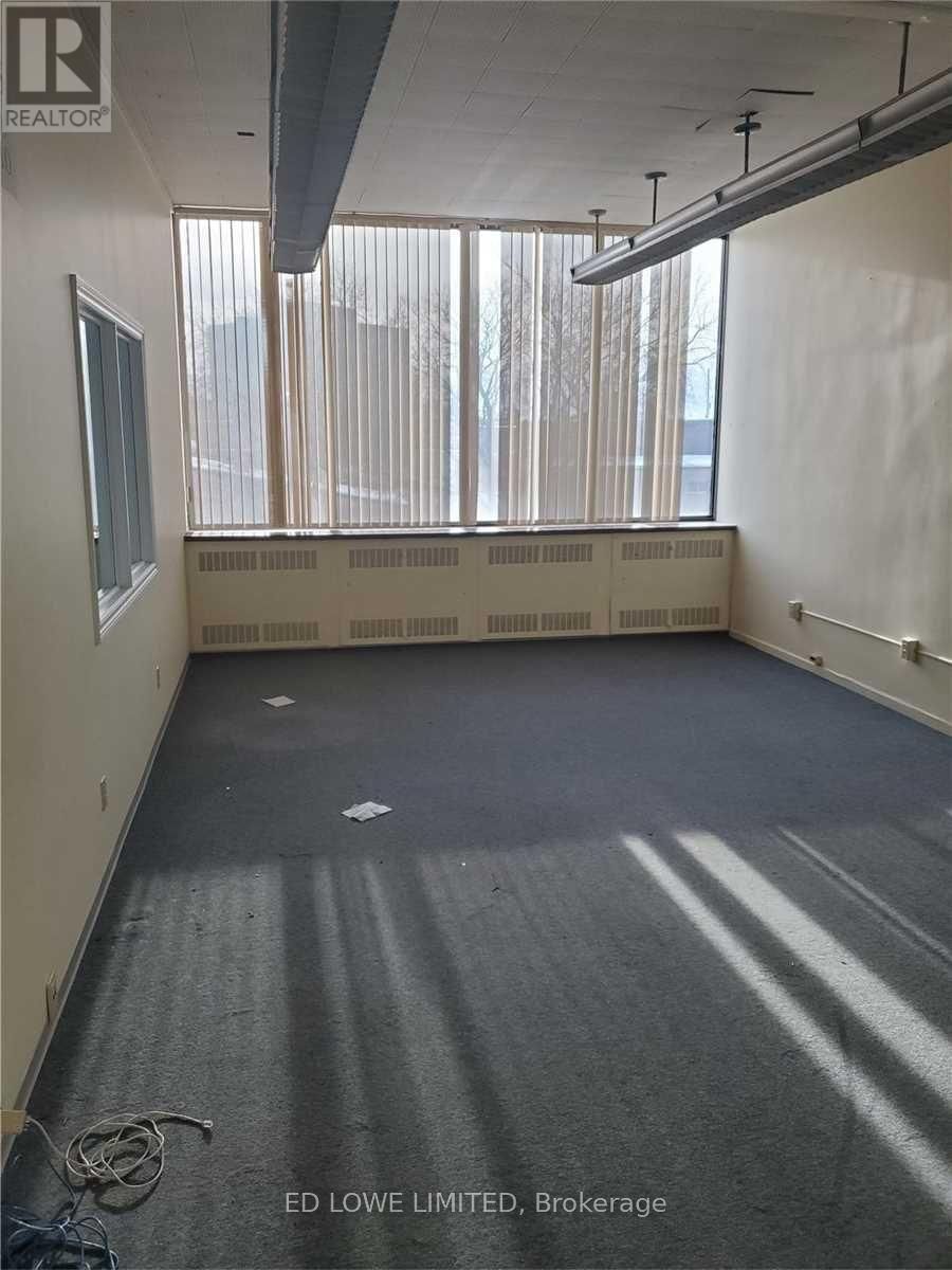 235A - 101 WORTHINGTON STREET EAST Image 3
