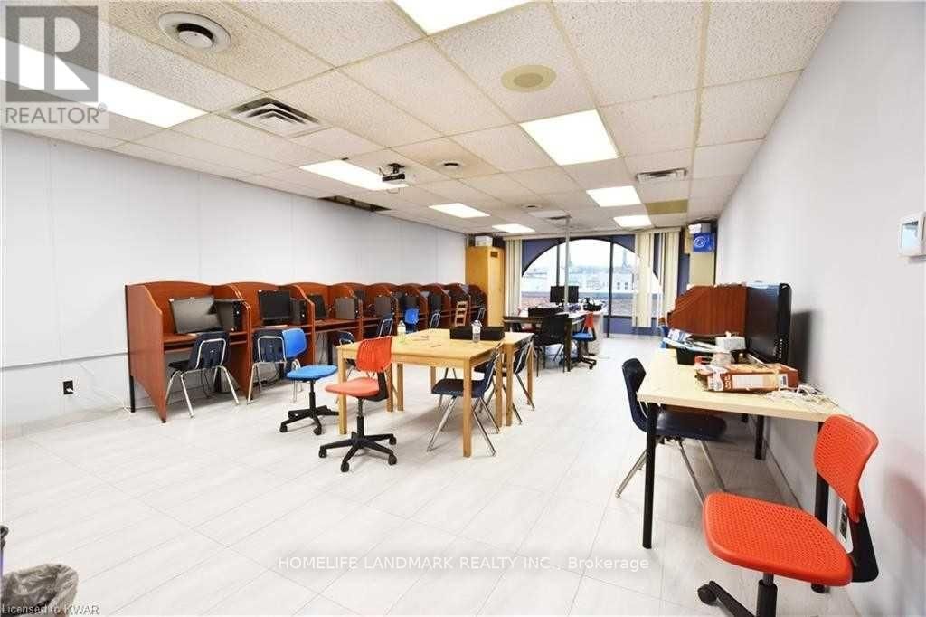 55 DICKSON STREET Image 17