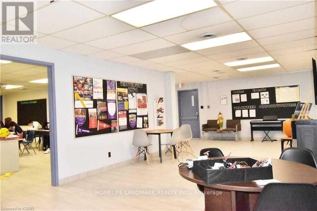 55 DICKSON STREET Image 5