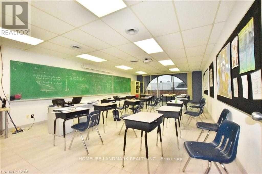 55 DICKSON STREET Image 9