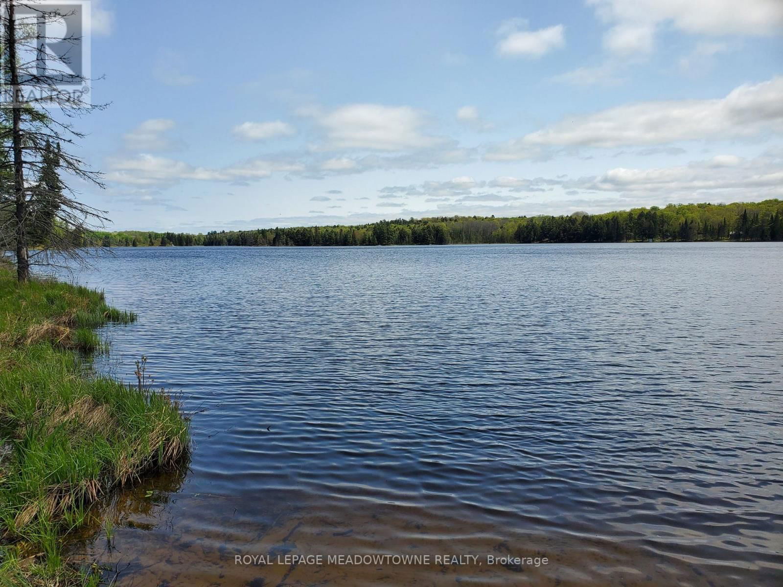 PT123 CADDEN LAKE Image 1