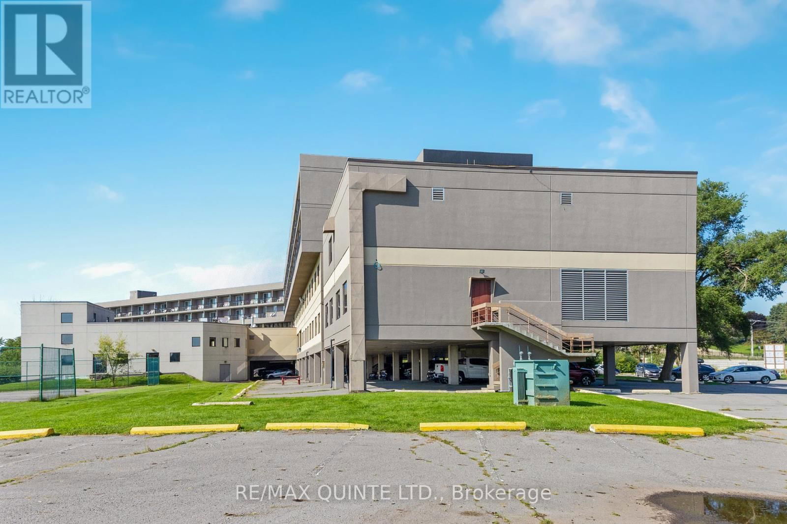 105 - 11 BAY BRIDGE ROAD Image 32