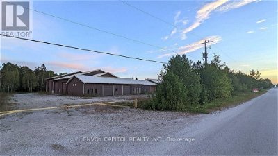 Image #1 of Commercial for Sale at 607 Little Pike Bay Rd, Northern Bruce Peninsula, Ontario