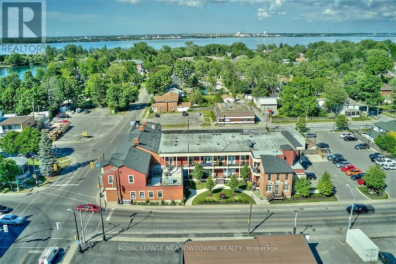 Image #1 of Business for Sale at #101 -3710 Main St, Niagara Falls, Ontario
