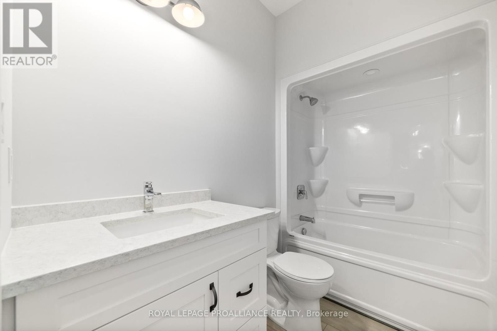3 CLAYTON JOHN AVENUE Image 17