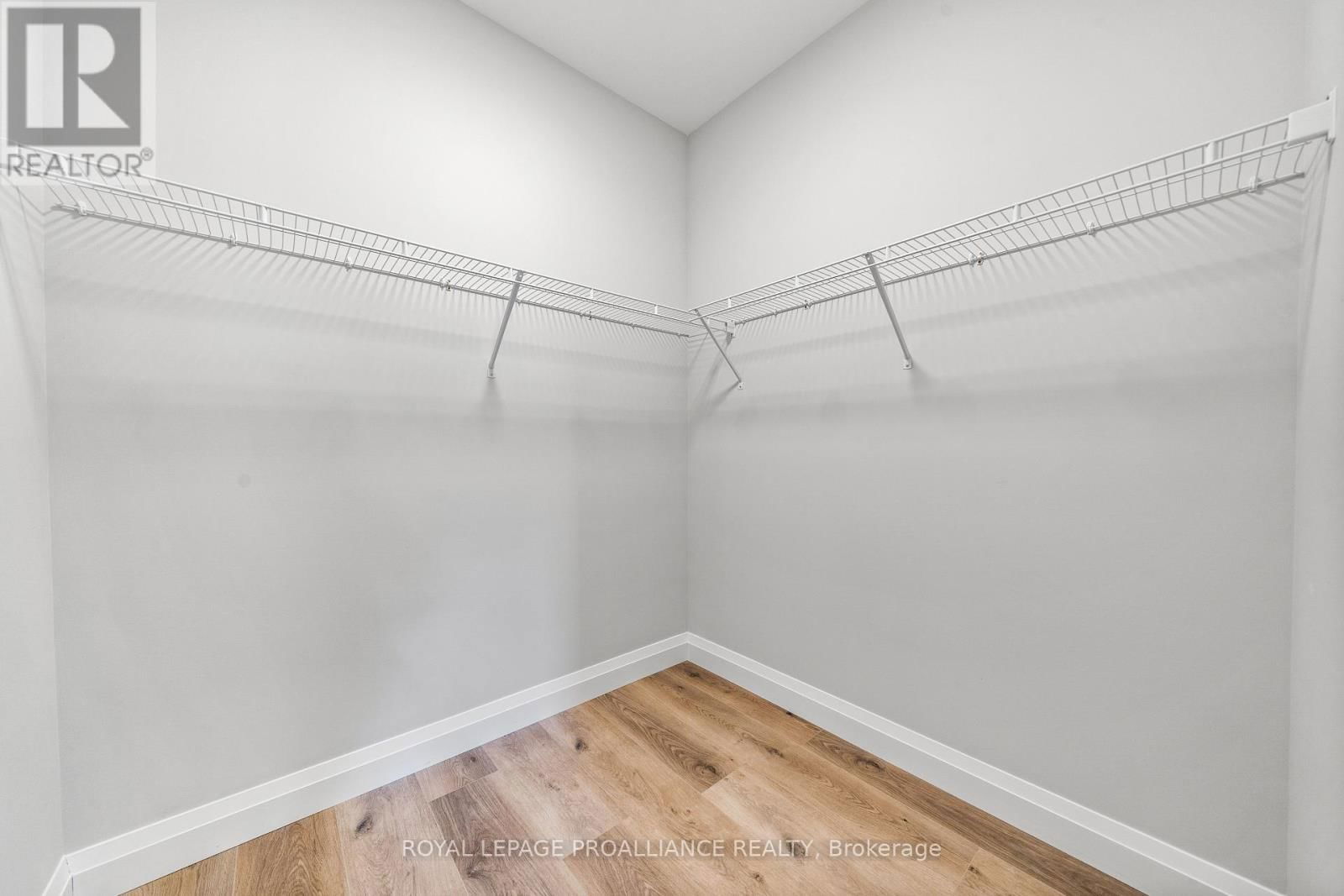 3 CLAYTON JOHN AVENUE Image 24