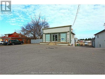 Image #1 of Commercial for Sale at 4817 King St, Lincoln, Ontario