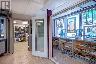 Image #1 of Commercial for Sale at 6501 Kister Rd, Niagara Falls, Ontario