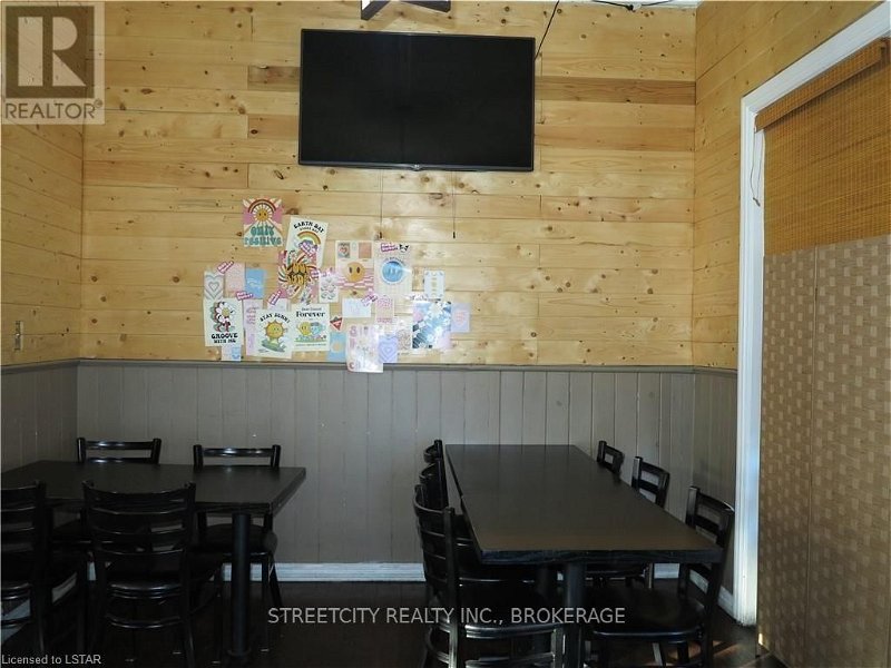 Image #1 of Restaurant for Sale at 1035 Gainsborough Rd, London, Ontario