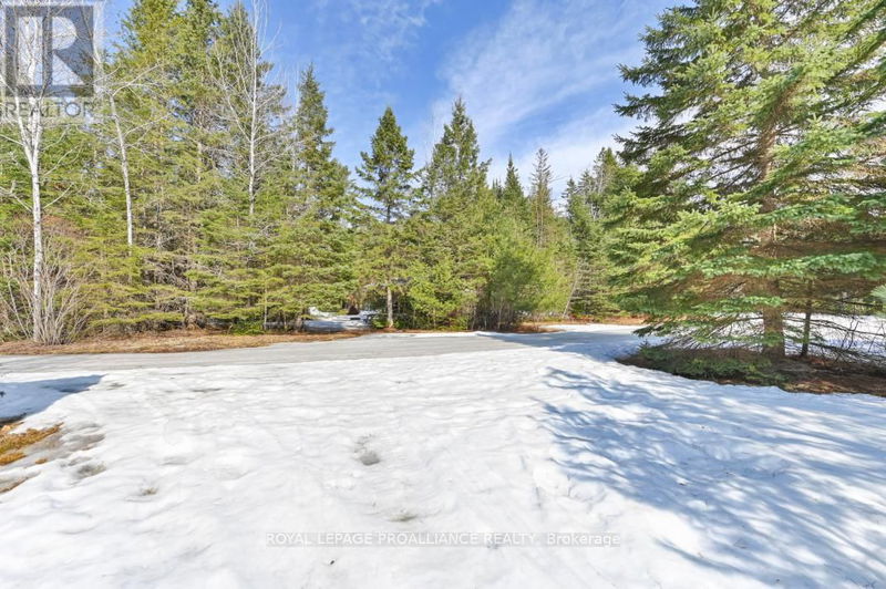 00 Redford Drive  Addington Highlands, K0H1L0 | Image 5