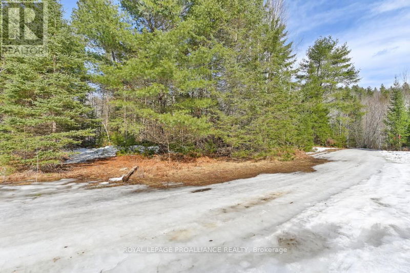 00 Redford Drive  Addington Highlands, K0H1L0 | Image 7