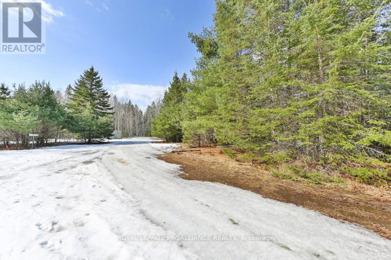 00 Redford Drive  Addington Highlands, K0H1L0 | Image 9