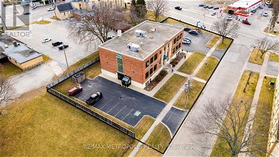 Image #1 of Commercial for Sale at 109 Durand St, Sarnia, Ontario