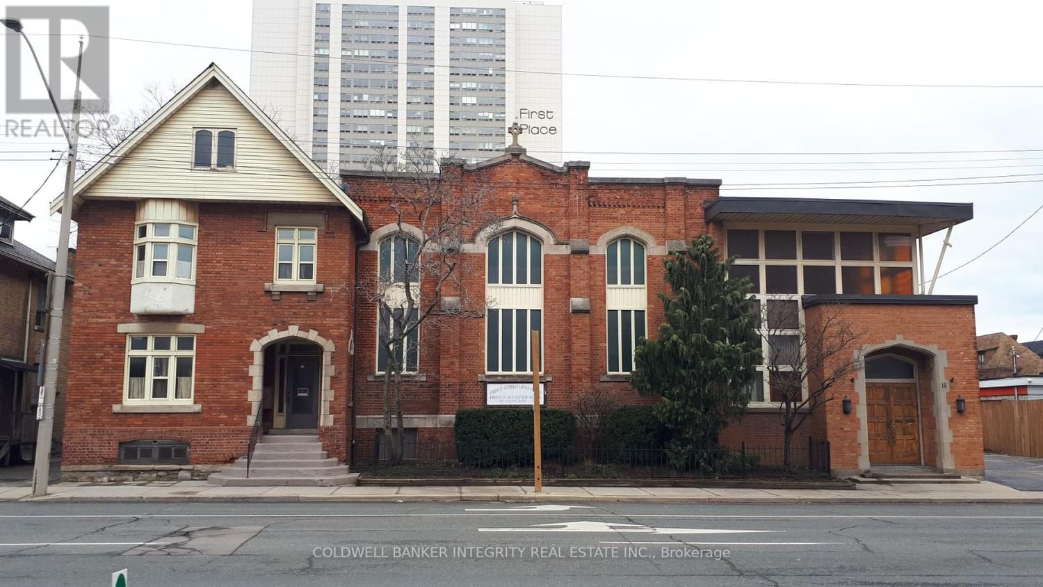 18 VICTORIA AVENUE S Image 14