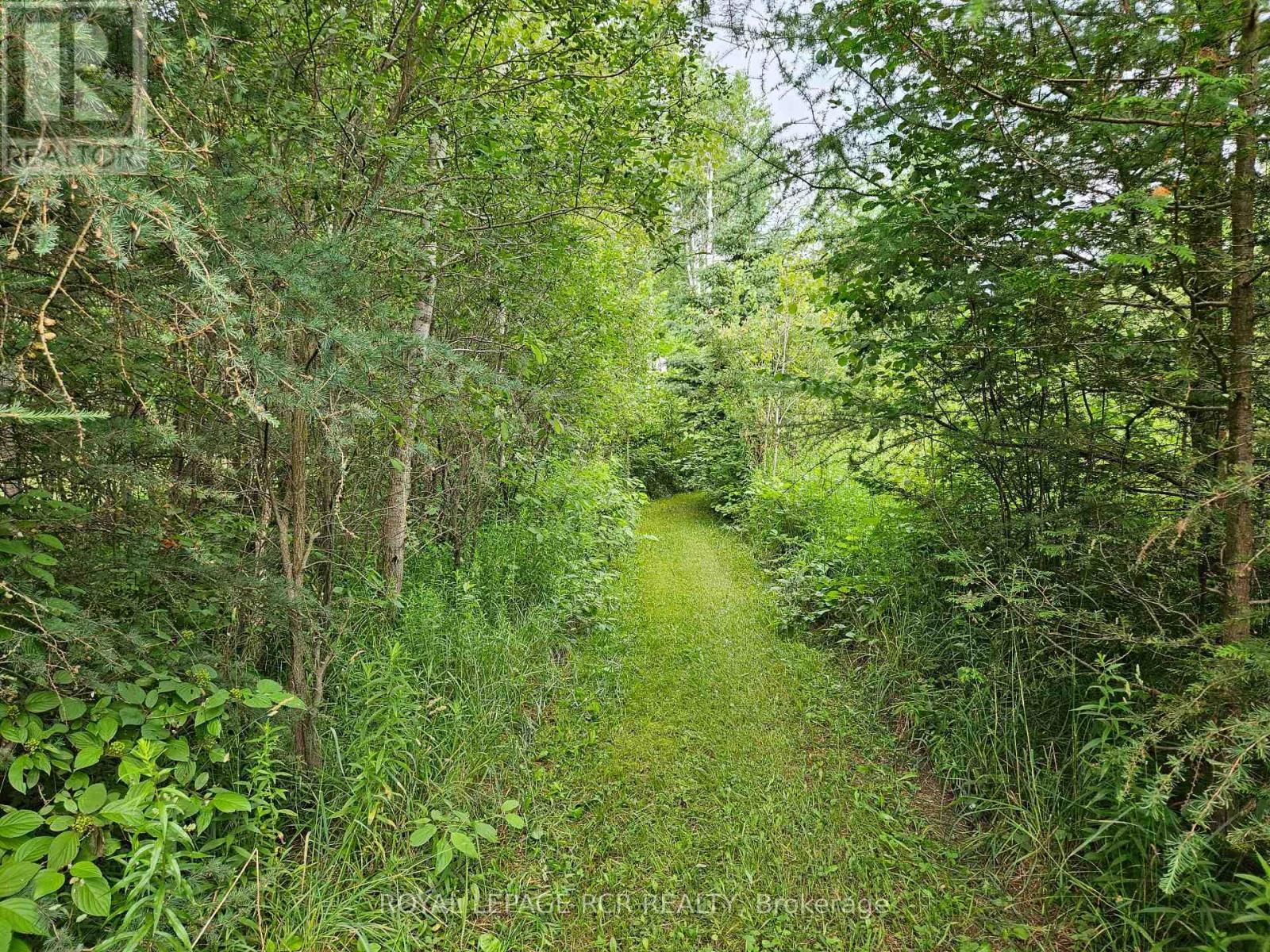 Buy Land for Sale at PTL 17 CON12 SOUTHGATE RD13 RD in Southgate