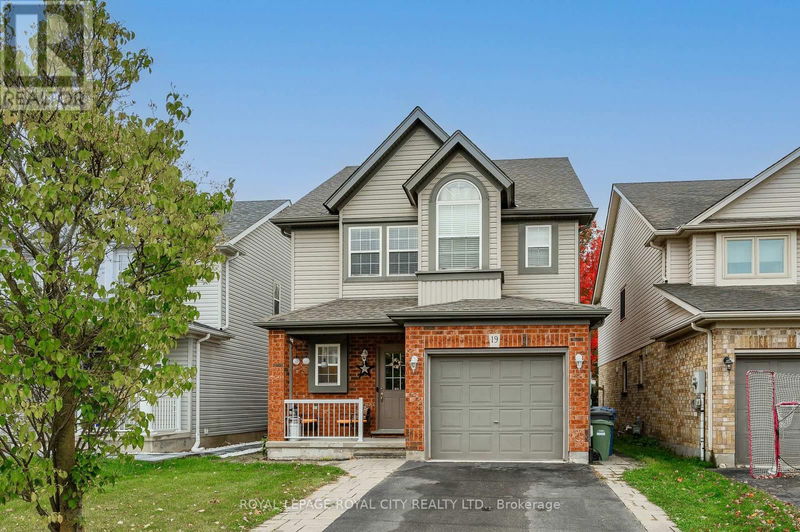 19 Sinclair Street  Guelph (Pine Ridge), N1L1R7 | Image 1