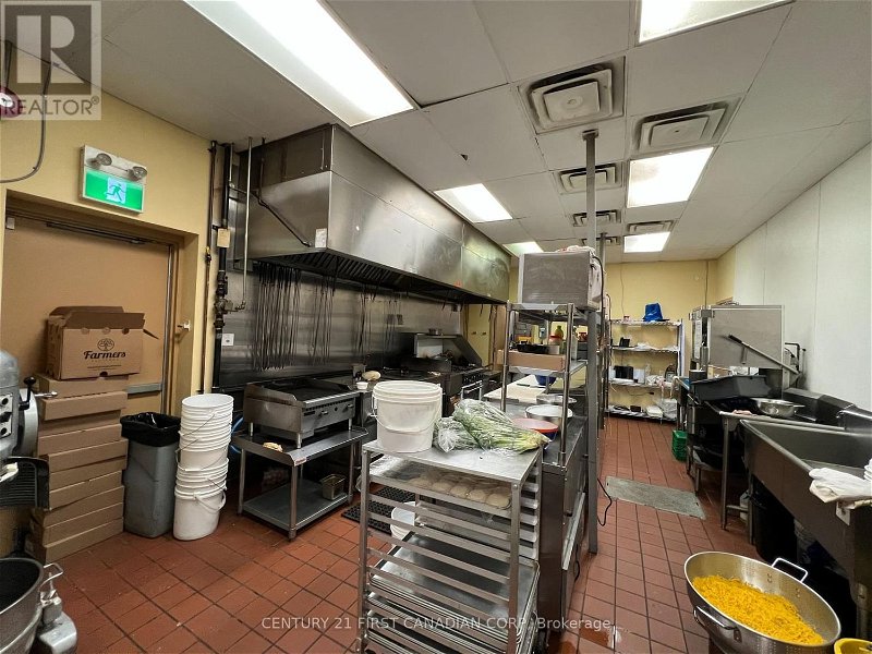 Image #1 of Restaurant for Sale at 931 Oxford St E, London, Ontario