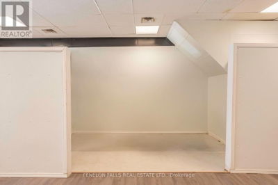 Commercial for Rent in Ontario