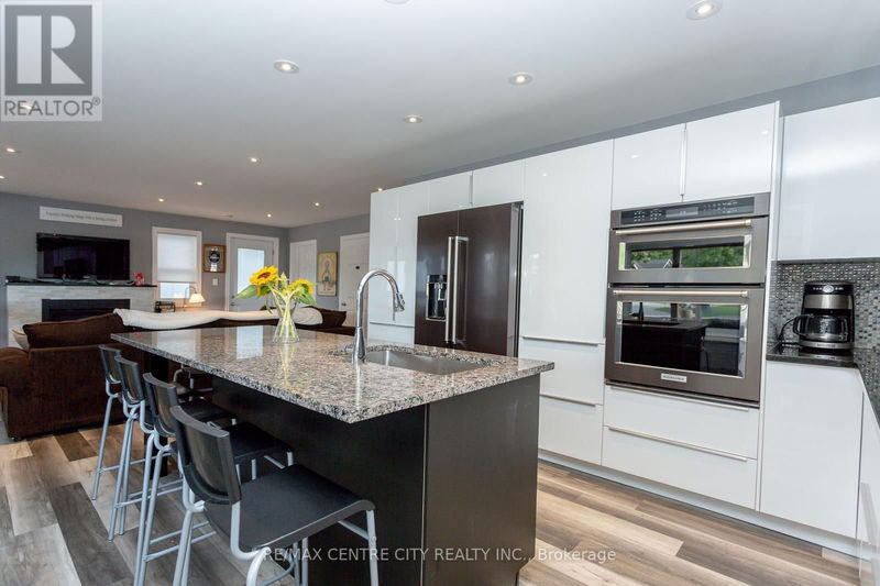 387 Stanley Park  Central Elgin (Port Stanley), N5L1E6 | Image 11