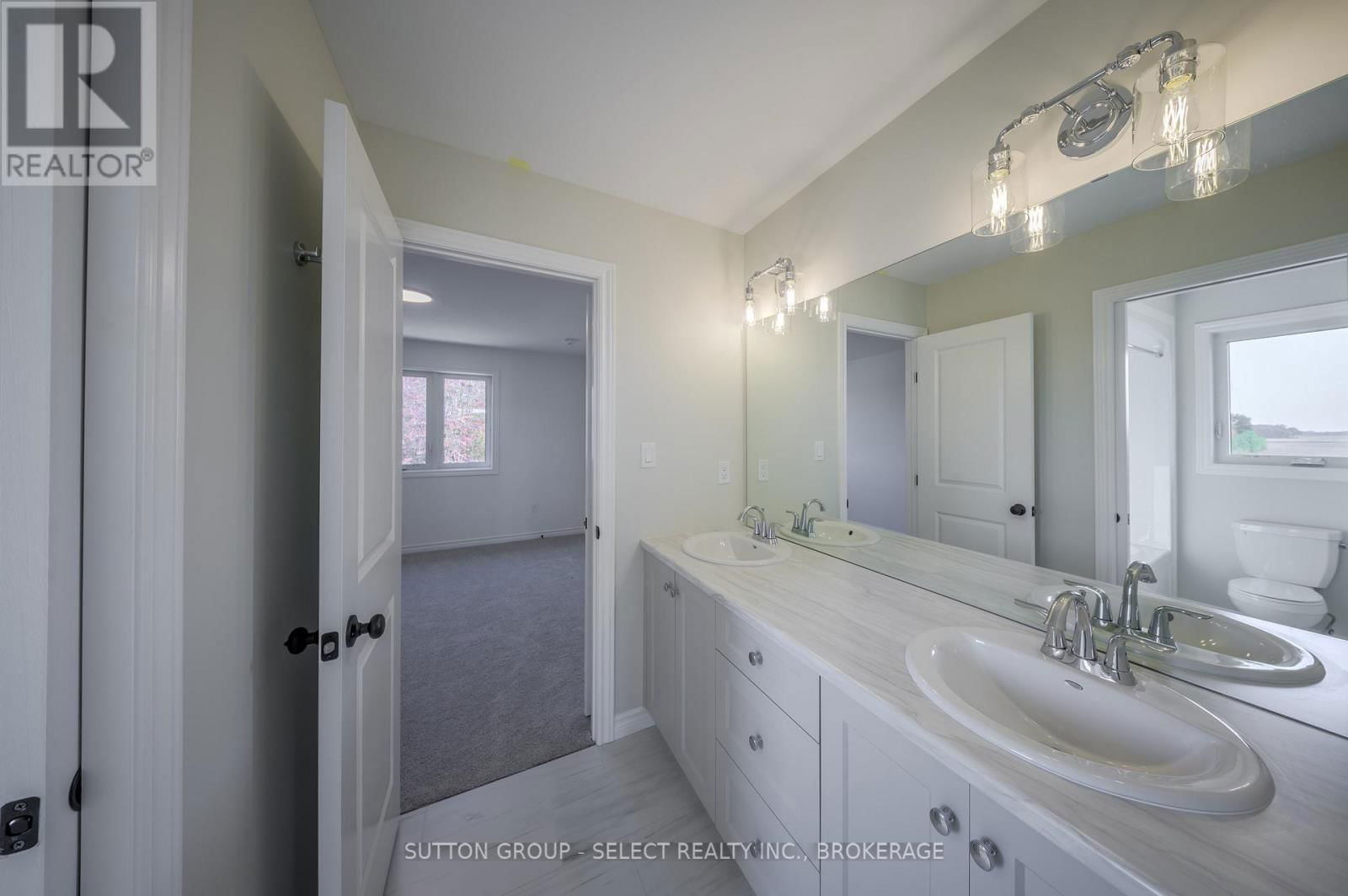 119 TIMBERWALK TRAIL Image 29