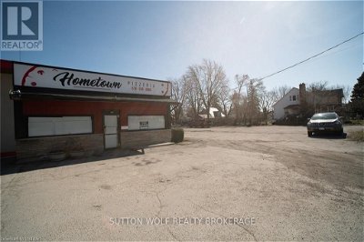 Image #1 of Commercial for Sale at 152-162 Metcalfe St E, Strathroy-caradoc, Ontario