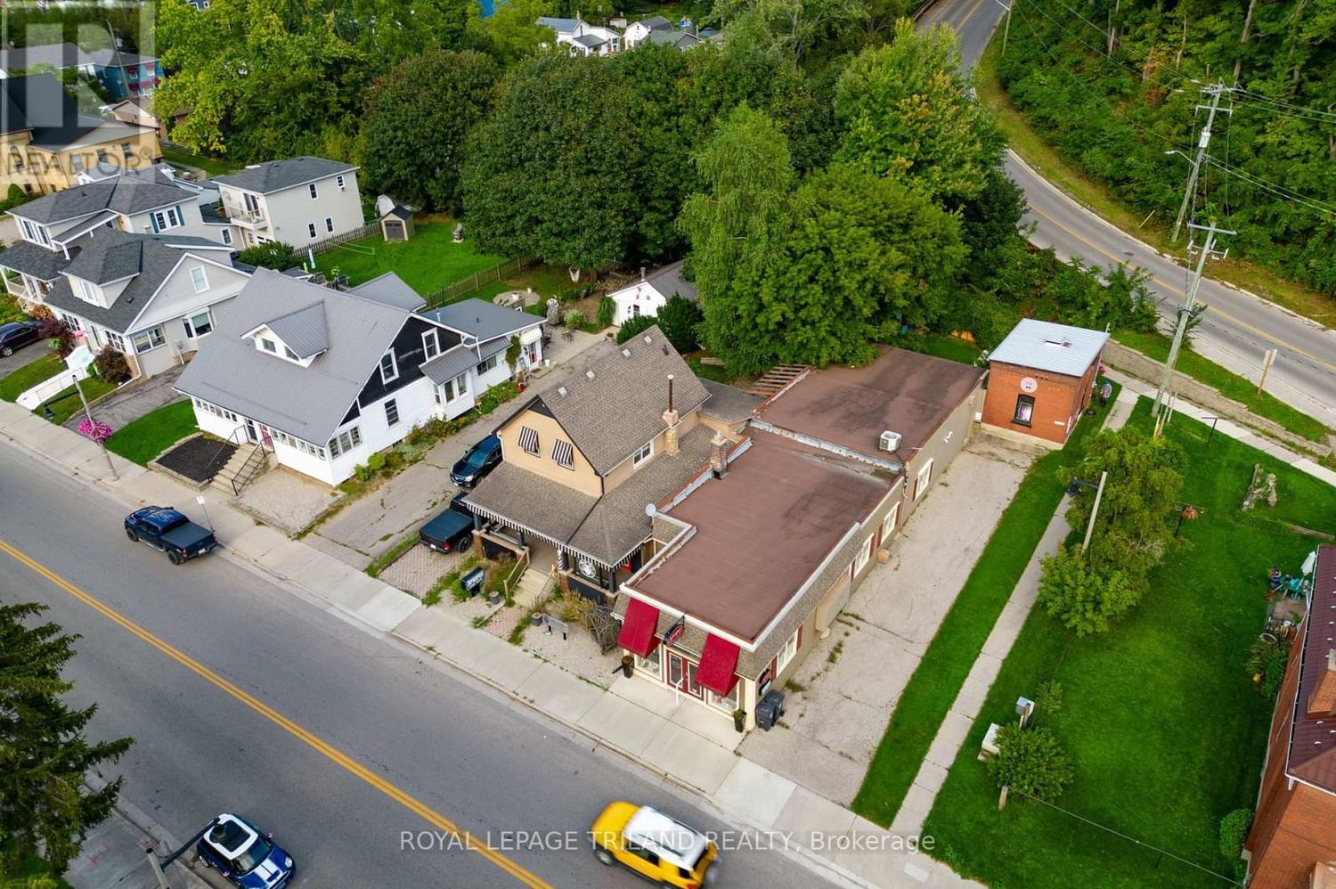 227 COLBORNE STREET Image 3