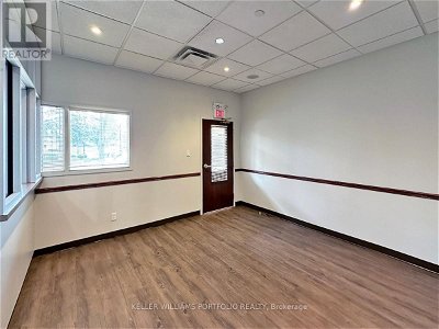 Commercial for Rent in Canada