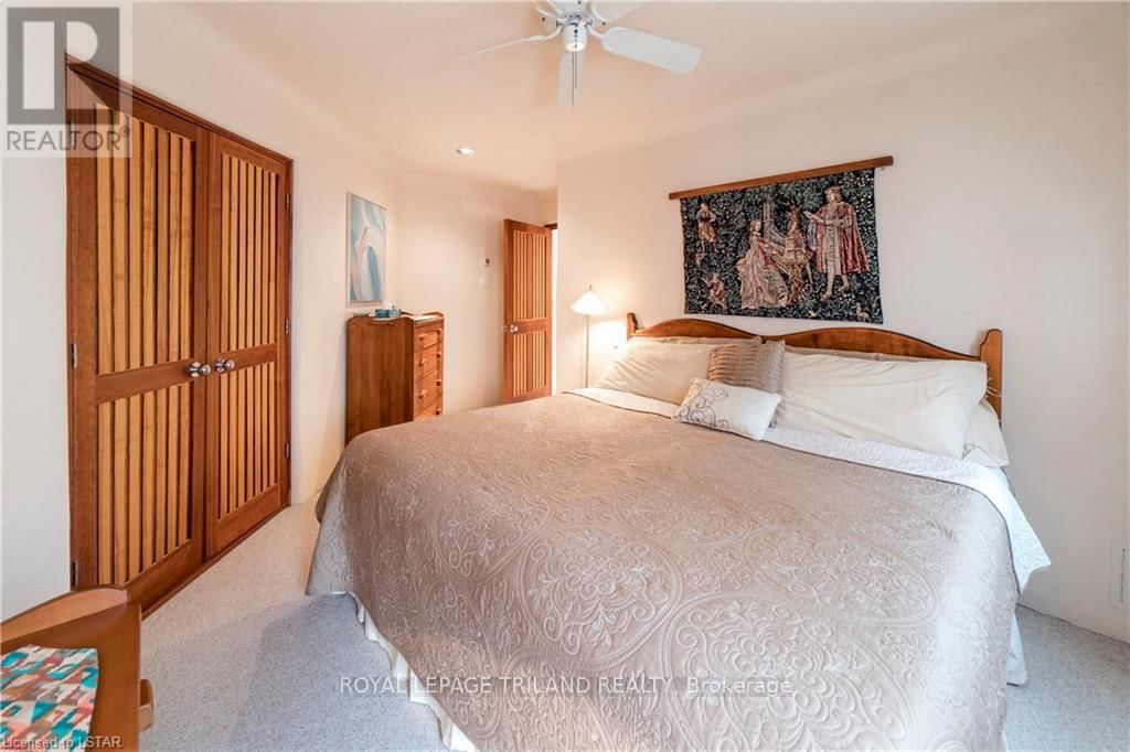 15668 FURNIVAL ROAD Image 27