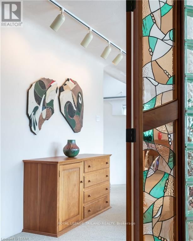 15668 FURNIVAL ROAD Image 11