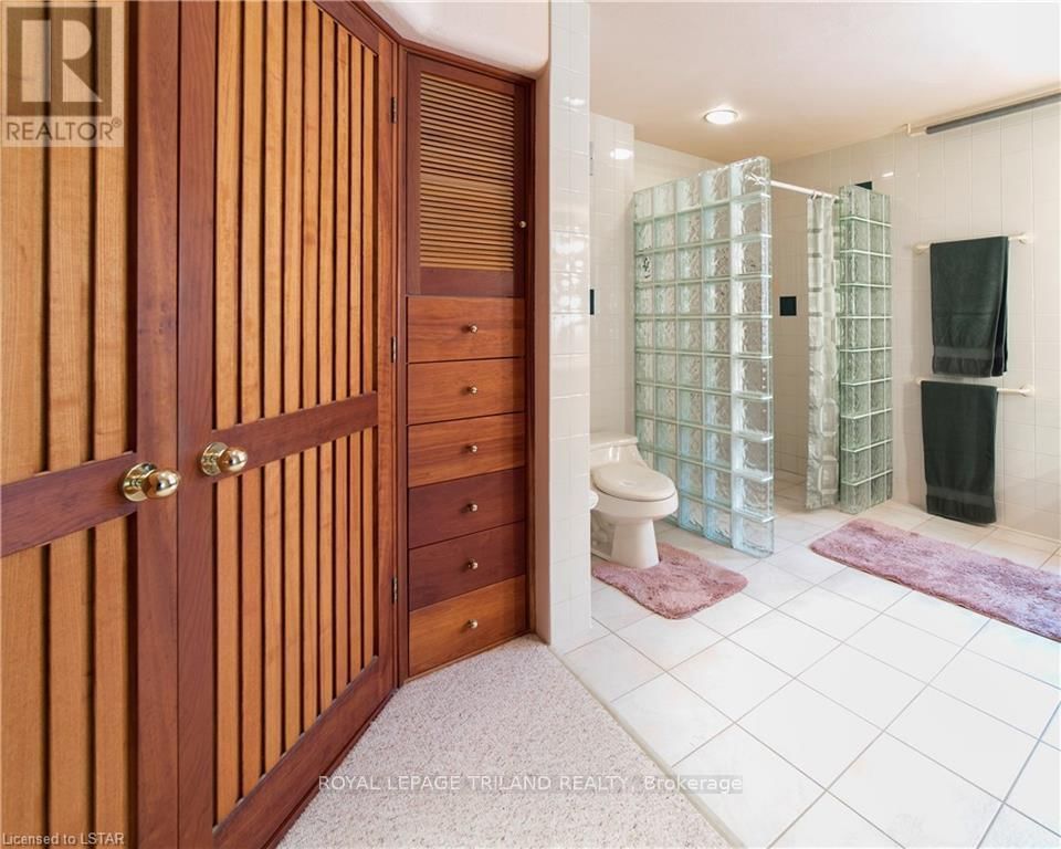 15668 FURNIVAL ROAD Image 26