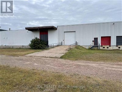 Image #1 of Commercial for Sale at 950 Mackay St, Pembroke, Ontario