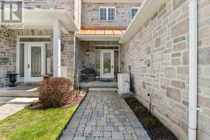  12 - 50 GRACEFIELD Lane  Belleville, K8P5N6 | Image 2