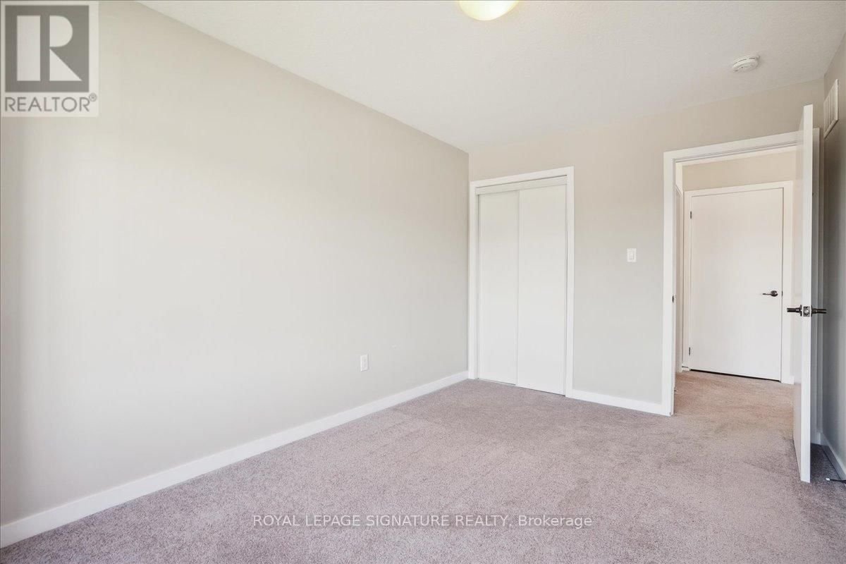 122 CRAFTER CRESCENT Image 30