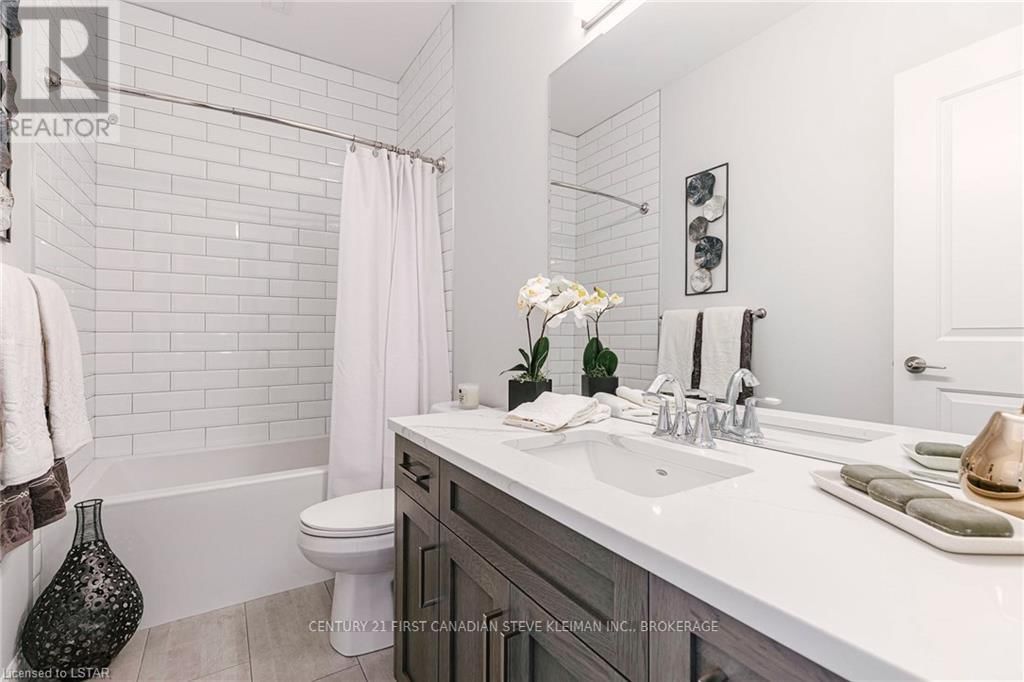 32 - 2650 BUROAK DRIVE Image 13