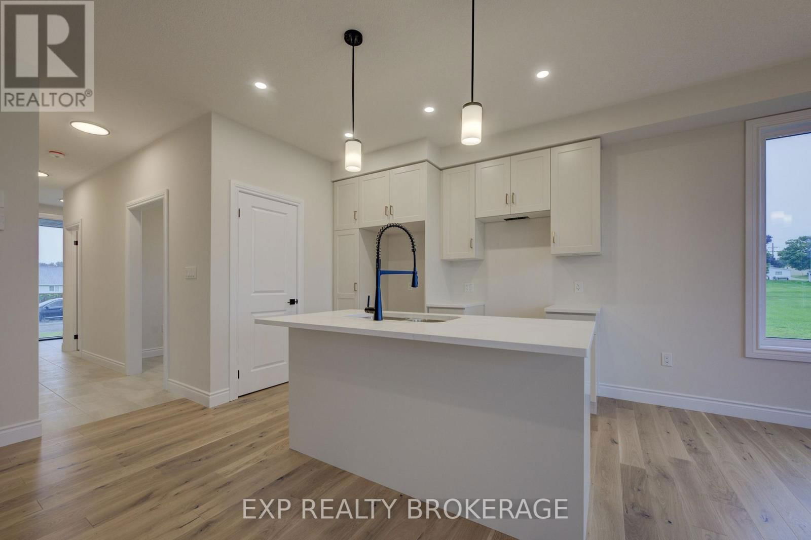 30 ANNE STREET WEST Image 11