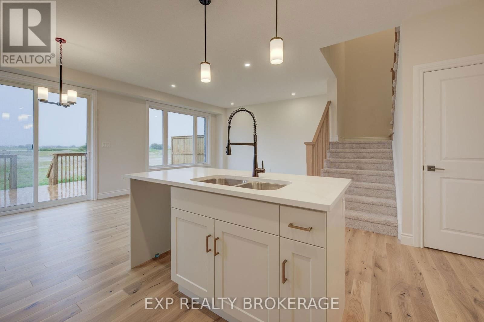 30 ANNE STREET WEST Image 17