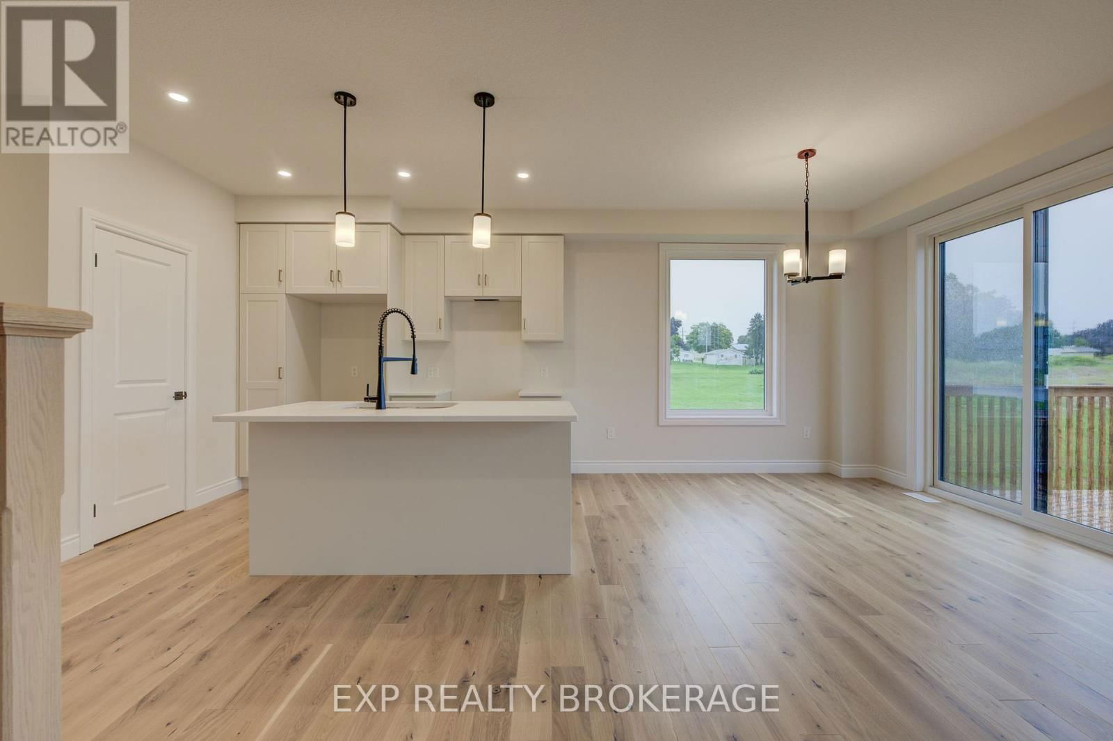 30 ANNE STREET WEST Image 21