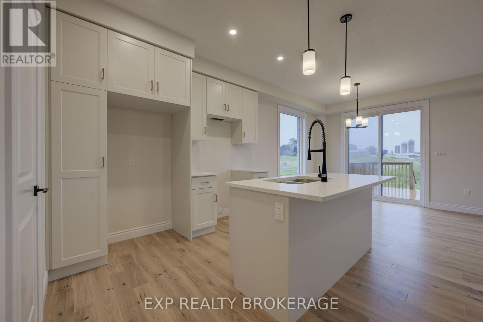 30 ANNE STREET WEST Image 9