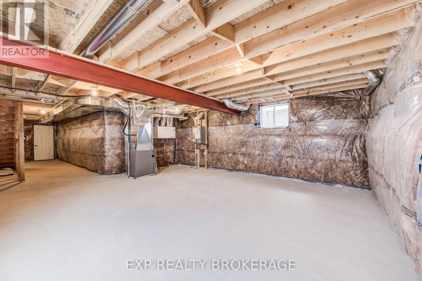 102 THACKERAY WAY Image 31