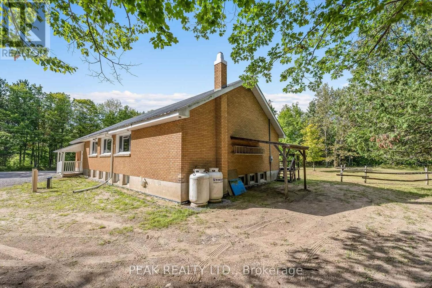 1812 FRONTENAC ROAD Image 38