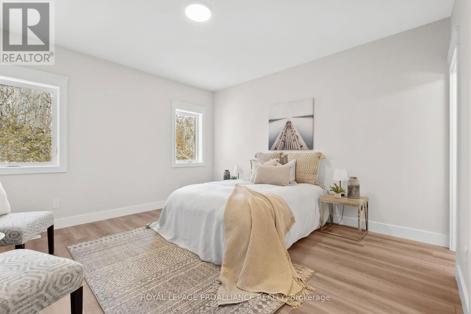 444 HILLSIDE DRIVE Image 16